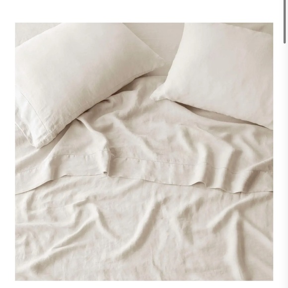 NWT STONEWASHED LINEN PILLOWCASES KING/CAL-KING Ivory Stripe - Picture 2 of 4